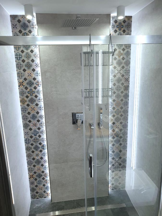 Private Apartment, Aircondition, Hd Tv Pl & De, Wifi, Garage, Fully Equipped, Near Beach Kołobrzeg Eksteriør bilde